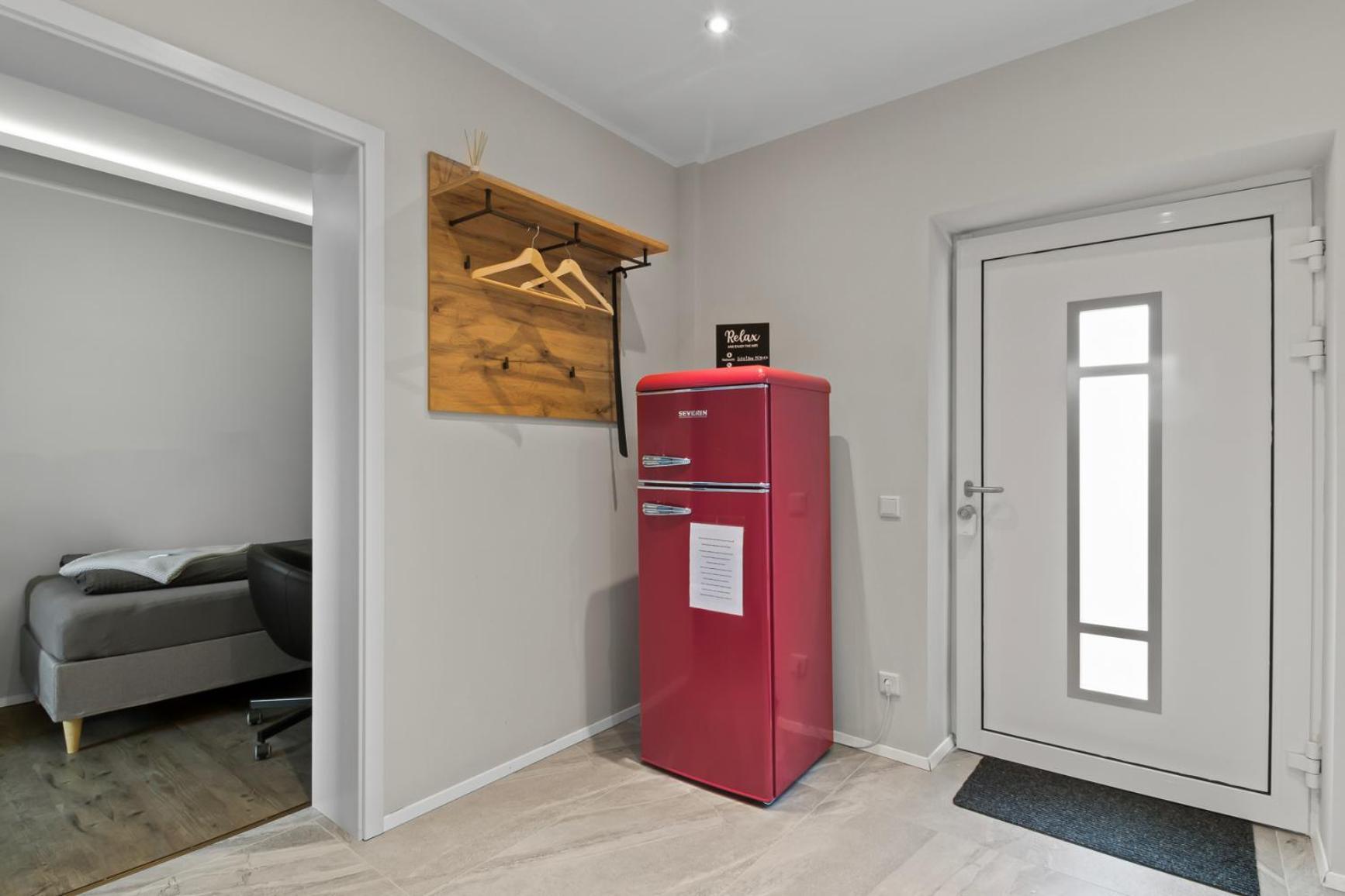 24-7 Living - Modern In With Connection