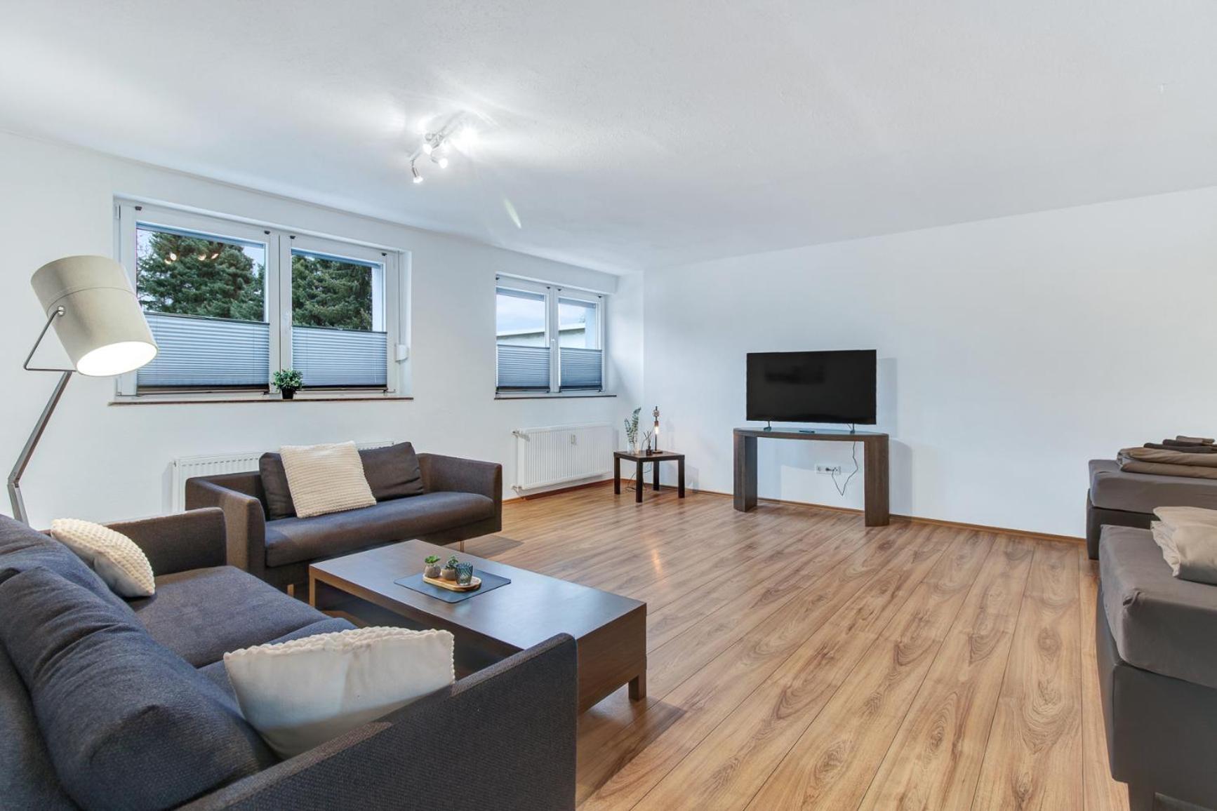 24-7 Living - Modern In With Connection Waltrop